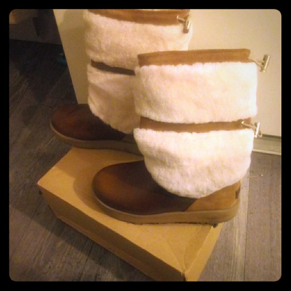 Waterproof uggs - Picture 1 of 5